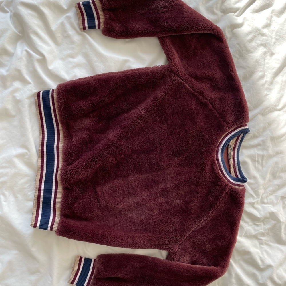 SUPPER FUZZY SWEATER 🧸